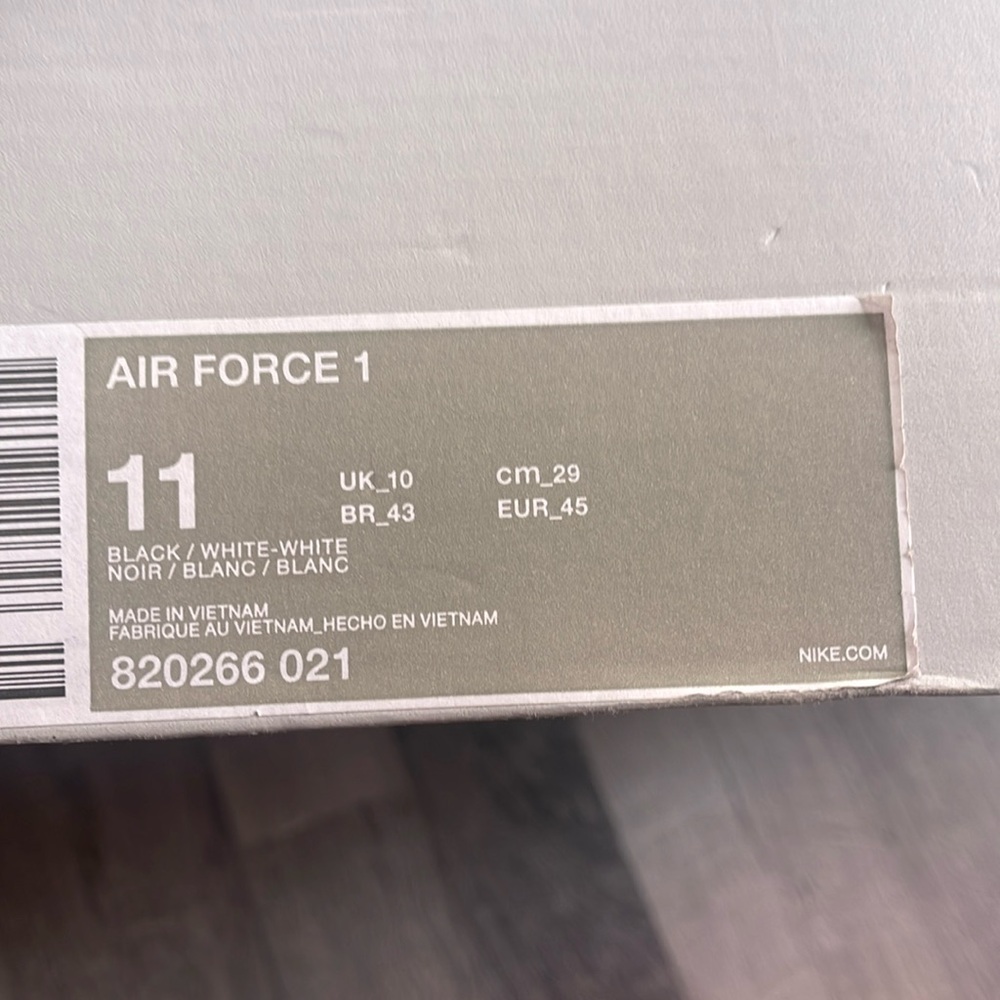size 11 Royal Blue Nike
